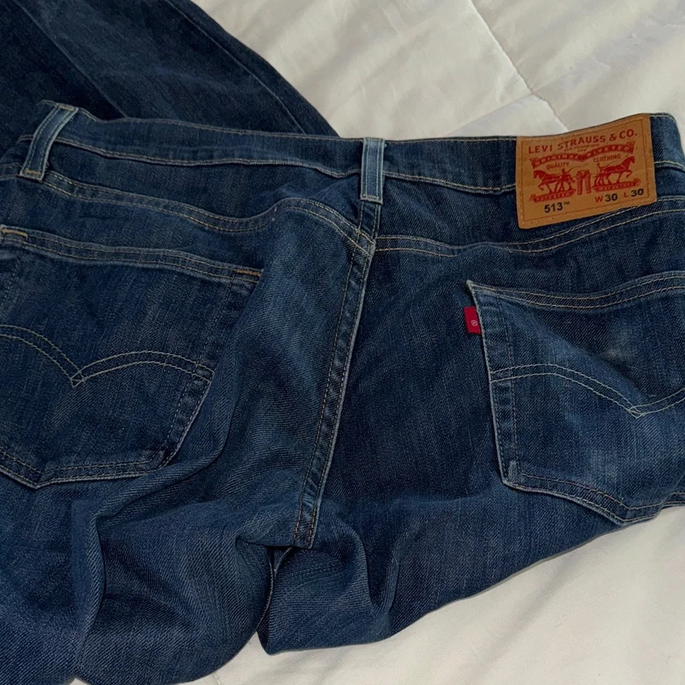 Levi’s 513 Men's Classic Dark-wash Straight Jeans size 30x30